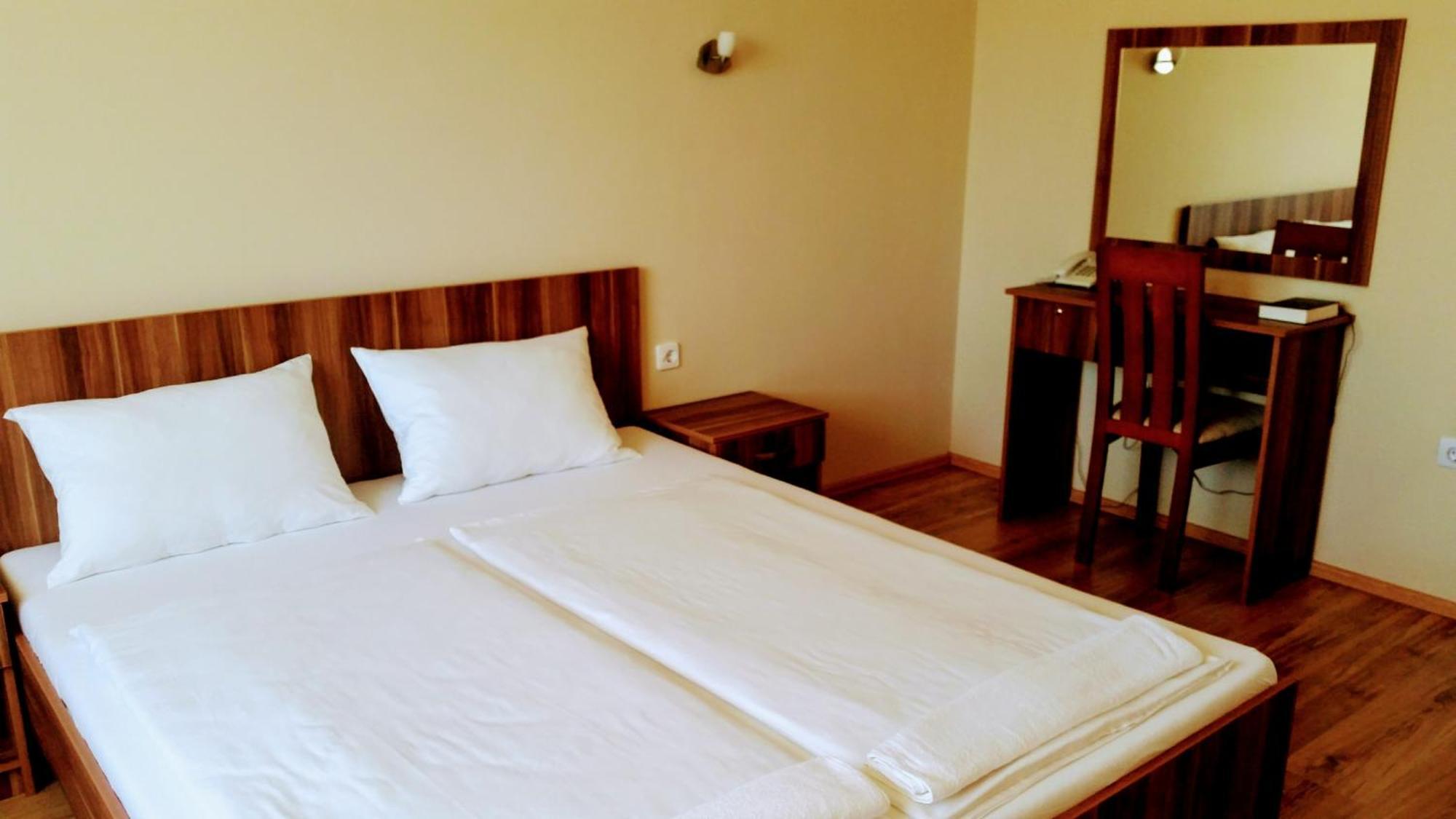 Hotel Sormester 索尔沃什 外观 照片