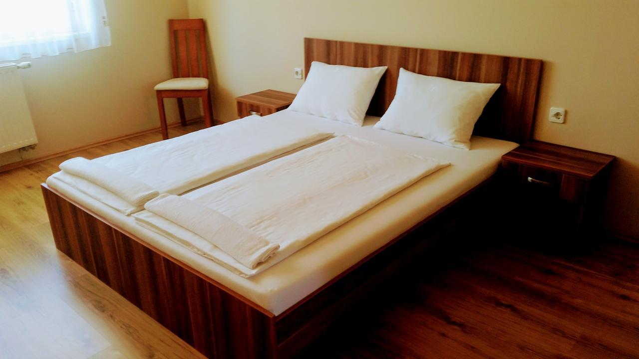 Hotel Sormester 索尔沃什 外观 照片