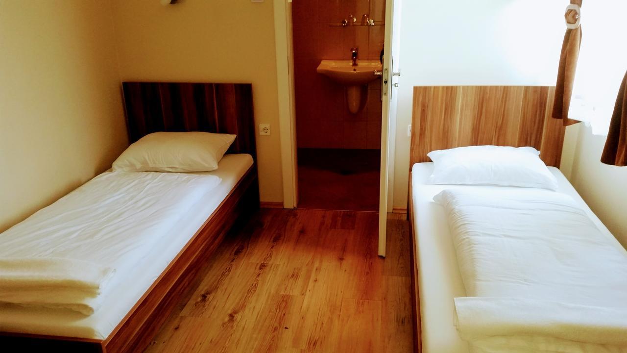 Hotel Sormester 索尔沃什 外观 照片
